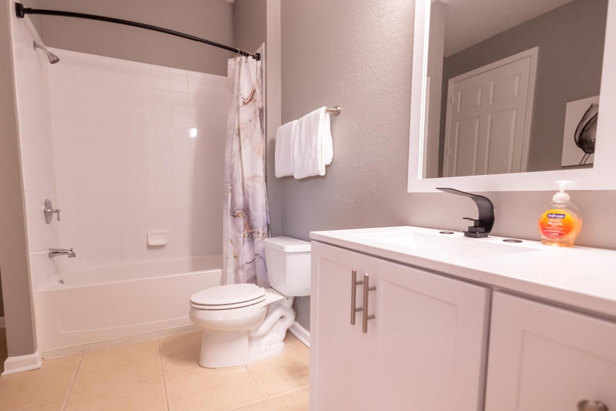 Disney Parks- International Dr - Orlando Luxury Condominium- Fully Equipped - 3Bed & 2 Bath- Kültér fotó